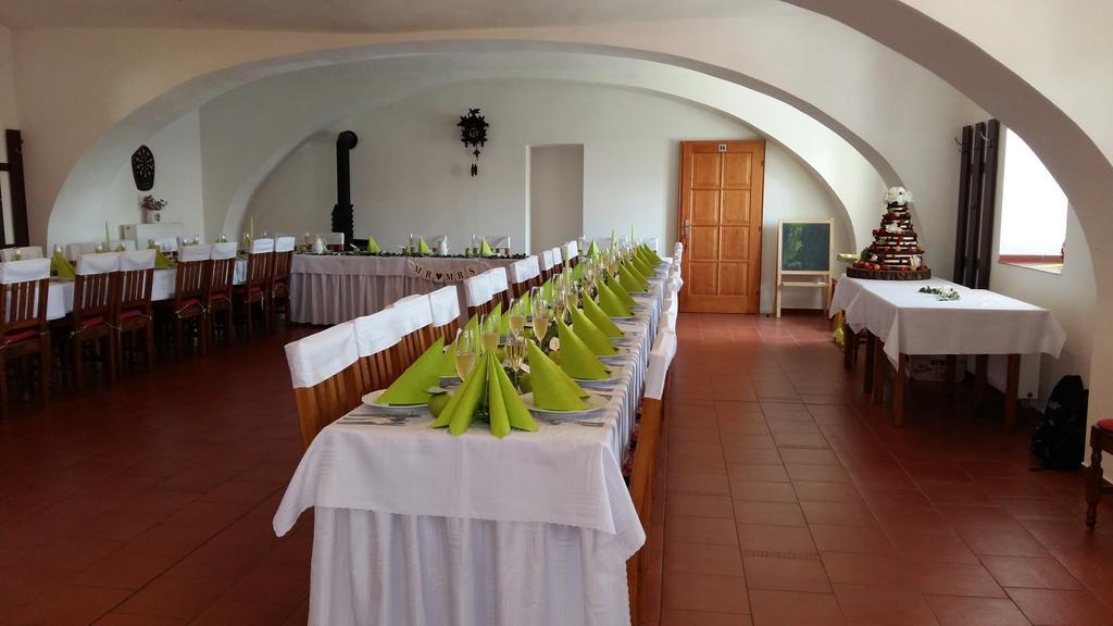 Penzion U Farmáře Chotoviny Esterno foto